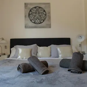 penthouse-valle-romano-golf-estepona.es-andalucia.com/